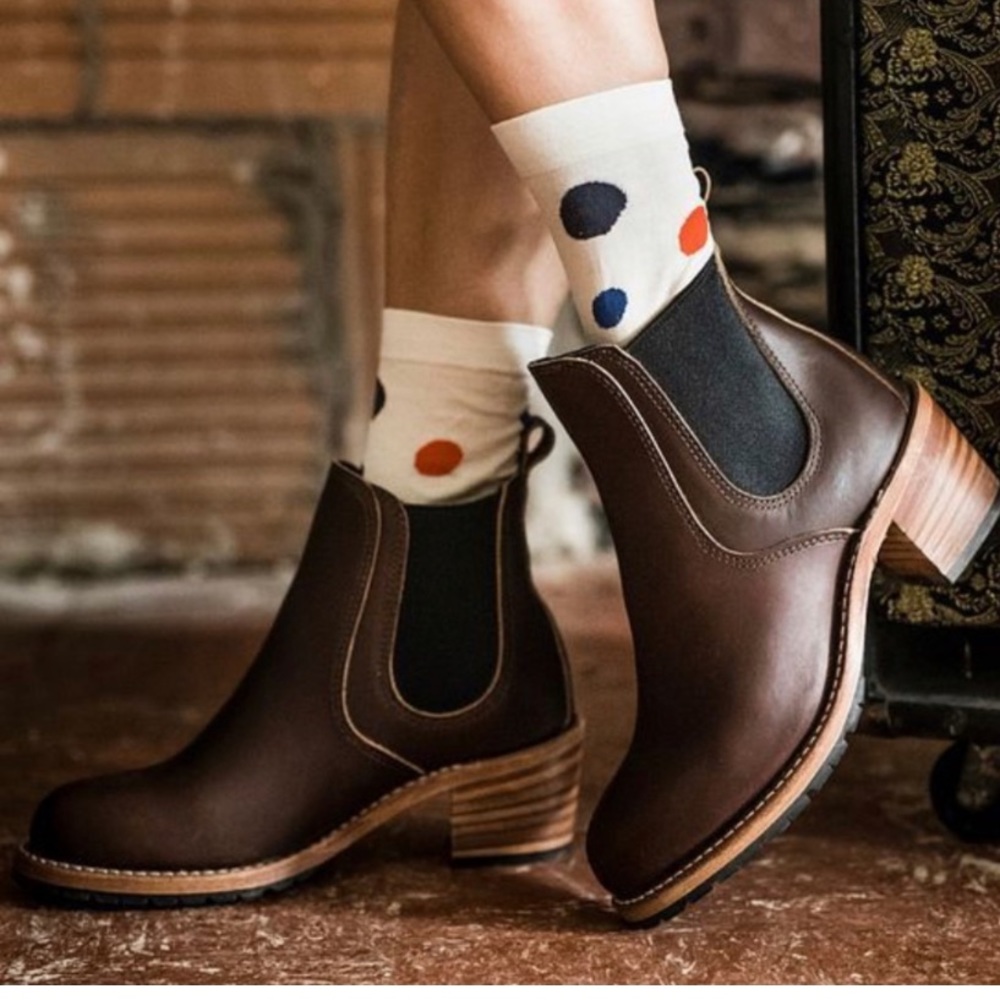 Red wing dark brown heeled boots